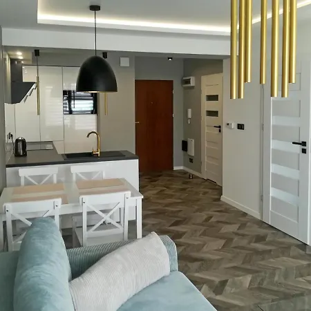 Apartament 38 *